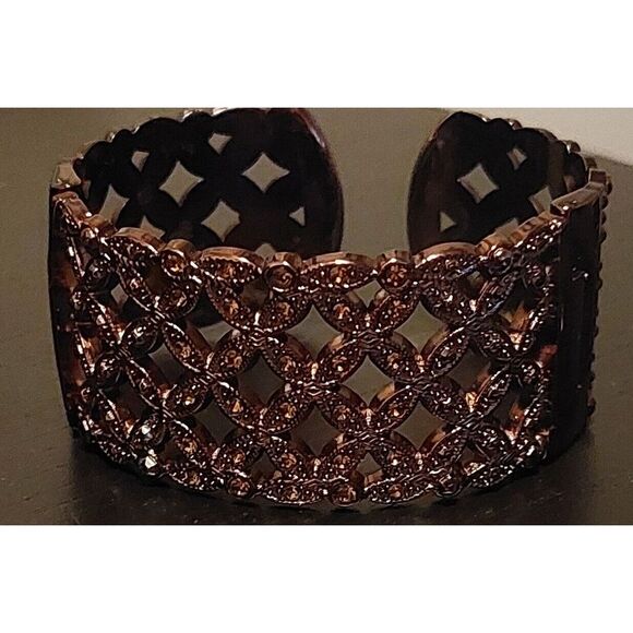 Women's Bracelet‎ Brilliant  Copper Tone Metal. 1. 5in" Wide #339 - Picture 1 of 9